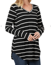 Load image into Gallery viewer, Black &amp; White Dolphin Hem Top