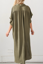 Load image into Gallery viewer, Pre-Order Green Loose High Low Side Slits Short Sleeve Shirt Dress