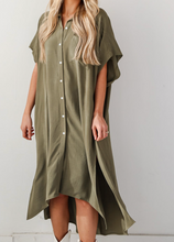 Load image into Gallery viewer, Pre-Order Green Loose High Low Side Slits Short Sleeve Shirt Dress