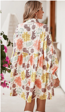 Load image into Gallery viewer, White Collared Neck Bubble Sleeve Floral Dress