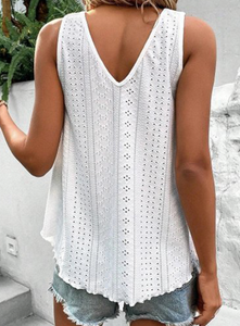 White Lace Crochet Splicing V Neck Loose Fit Tank Top