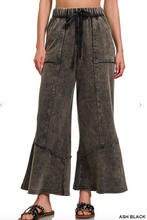 Load image into Gallery viewer, Black Mineral Wash Flare Hem Pants w/Pockets