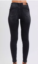 Load image into Gallery viewer, Judy Blue Black Tummy Control Skinny Jeans