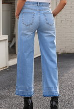 Load image into Gallery viewer, Pre-Order Raw Hem Straight Leg Loose High Waist Jeans