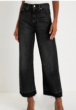 Load image into Gallery viewer, Pre-Order Raw Hem Straight Leg Loose High Waist Jeans
