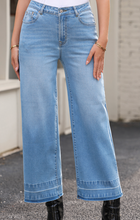Load image into Gallery viewer, Pre-Order Raw Hem Straight Leg Loose High Waist Jeans