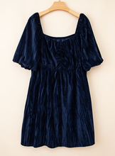Load image into Gallery viewer, Pre-Order Navy Blue Velvet Ruched Bust Square Neck Short Puff Sleeve Plus Dress