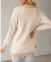 Load image into Gallery viewer, Pre-Order Khaki Contrast Edge Metal Button Slim Cardigan with Pockets