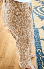 Load image into Gallery viewer, Pre-Order Khaki Leopard Print Straight Loose Jeans
