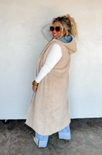 Load image into Gallery viewer, Pink Reversible Sherpa Puffer Vest