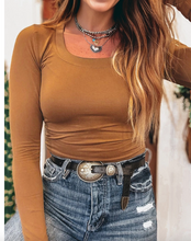 Load image into Gallery viewer, Pre-Order Solid Color Long Sleeve Fitted Top