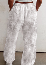 Load image into Gallery viewer, Pre-Order Camo Print Baggy Drawstring Jogger Sweatpants