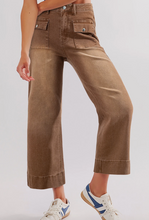 Load image into Gallery viewer, Pre-Order Brown Flap Pockets Front Straight Cropped Jeans