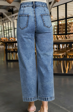 Load image into Gallery viewer, Pre-Order Chic Patch Pocket Straight Leg Loose Jeans