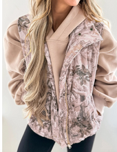Load image into Gallery viewer, Pre-Order Brown Camo Leaf Print Winter Puffer Vest