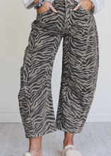 Load image into Gallery viewer, Pre-Order Gray Zebra Stripe Printed Wide Leg Jeans