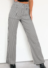 Load image into Gallery viewer, Pre-Order Black Stripe Patch Pocket High Waist Shift Denim Jeans