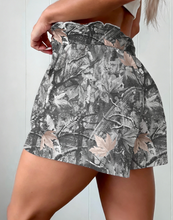 Load image into Gallery viewer, Pre-Order Gray Abstract Maple Leaf Printed Tie Elastic Waist Shorts