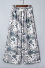 Load image into Gallery viewer, Pre-Order Brown Camouflage Print Contrast Lace-up Raw Edge Pocketed Loose Pants