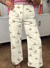 Load image into Gallery viewer, Pre-Order Beige Stylish Mallard Printed Cuffed Hem Shift Jeans