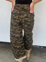 Load image into Gallery viewer, Pre-Order Multicolour Camouflage Print Retro Grommet Tie Waist Loose Jeans