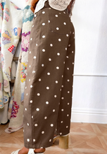 Load image into Gallery viewer, Pre-Order Brown Tailored Seam Polka Dot Print Barrel Casual Jeans