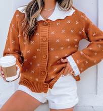 Load image into Gallery viewer, Pre-Order Russet Orange Peter Pan Collar Colorblock Long Sleeve Knitwear Cardigan