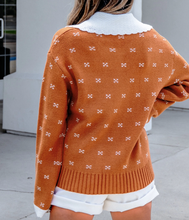 Load image into Gallery viewer, Pre-Order Russet Orange Peter Pan Collar Colorblock Long Sleeve Knitwear Cardigan