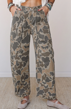 Load image into Gallery viewer, Pre-Order Brown Camouflage Print Large Pocket Barrel Jeans