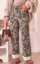 Load image into Gallery viewer, Pre-Order Multicolour Camouflage Studded Straight Loose Jeans