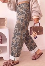 Load image into Gallery viewer, Pre-Order Multicolour Camouflage Studded Straight Loose Jeans