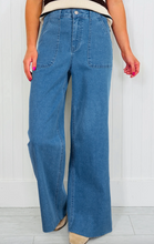 Load image into Gallery viewer, Pre-Order Retro Washed Patch Pocket Loose Jeans