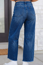 Load image into Gallery viewer, Pre-Order Dark Blue Frayed Cropped Straight Jeans