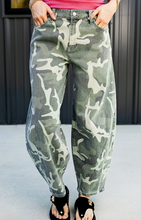 Load image into Gallery viewer, Pre-Order Green Camo Print Button Fly Straight Leg Ankle Length Jeans