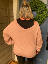 Load image into Gallery viewer, Mauve Thermal Double V Sweatshirt