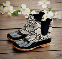 Load image into Gallery viewer, Pre-Order Snakeskin Print Rain Boots