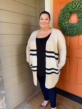 Load image into Gallery viewer, Cream and Black Color Block Cardigan