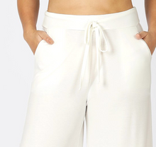Load image into Gallery viewer, White Cropped Lounge Pants
