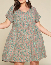 Load image into Gallery viewer, Plus Size Swing Dress