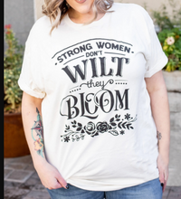 Load image into Gallery viewer, Pre-Order Plus Size Bloom T-shirt