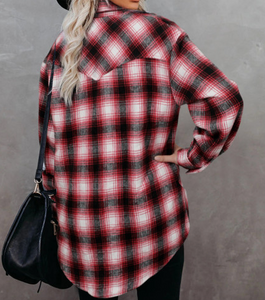 Buttons Pocketed Plaid Shacket