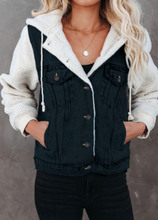 Load image into Gallery viewer, Pre-Order Sherpa Denim Splicing Buttoned Jacket