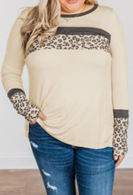 Load image into Gallery viewer, Pre-Order Plus Size Leopard Stitching Long Sleeve Top