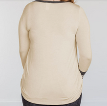 Load image into Gallery viewer, Pre-Order Plus Size Leopard Stitching Long Sleeve Top