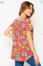 Load image into Gallery viewer, Short Sleeve Multi Color Leopard Knit Top