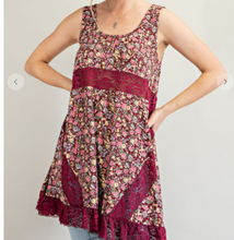 Load image into Gallery viewer, Floral &amp; Lace Tunic Tank