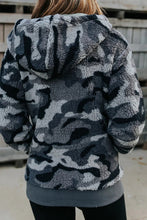 Load image into Gallery viewer, Gray Camo 1/2 Zip Sherpa
