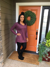 Load image into Gallery viewer, Eggplant V-Neck Heathered Tunic